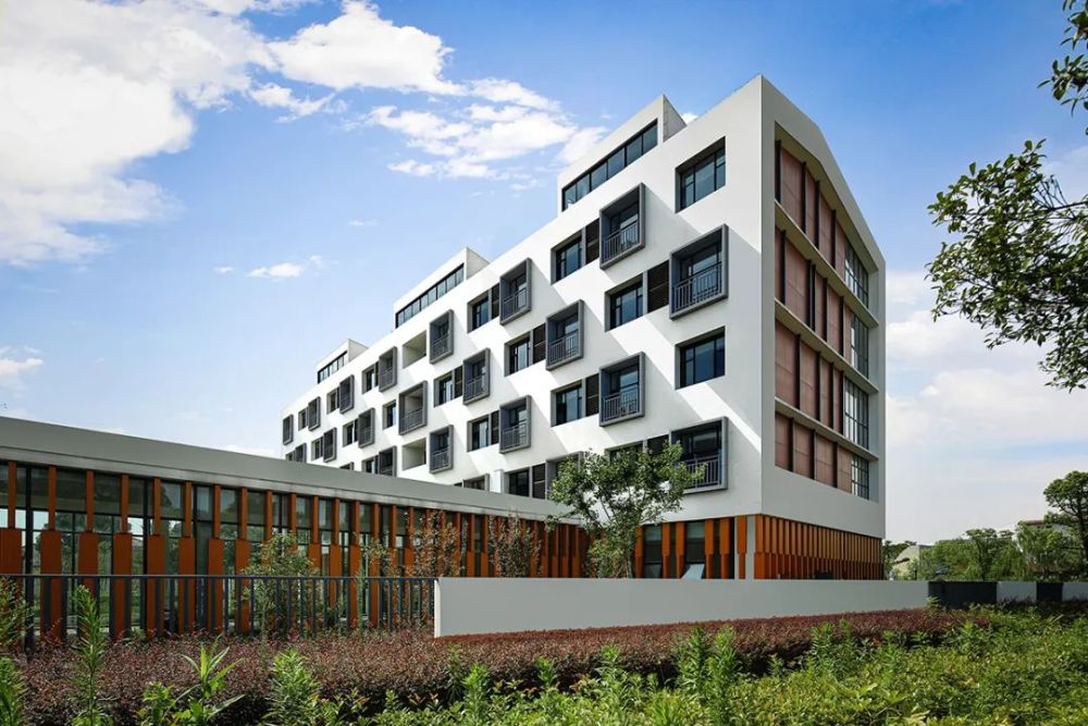 养老 多层住宅建筑设计:上海赵巷康宁养护院/案例