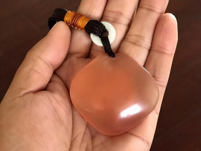 青鱼被钓上来千万别忘记了青鱼石这样处理一下价值也挺高