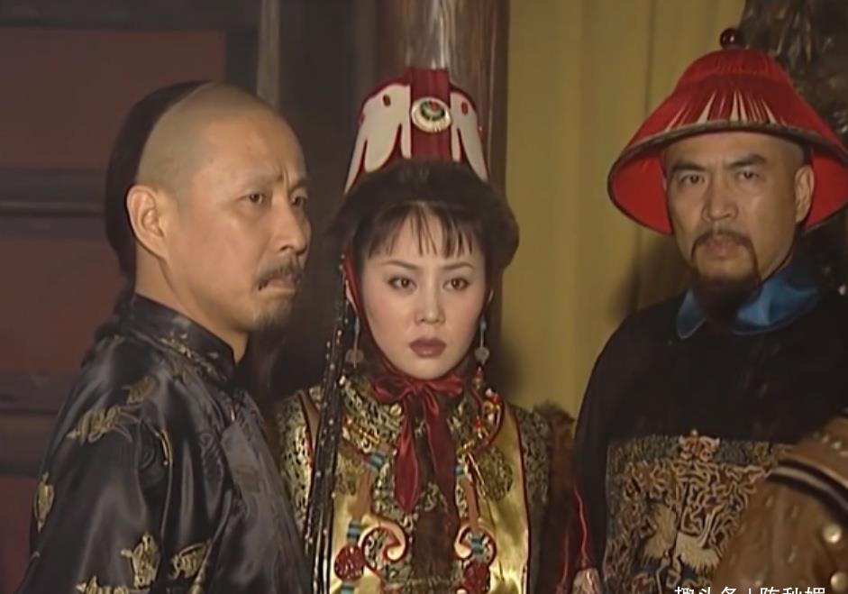 康熙王朝中,当李光地递给明珠窝窝头时,为何明珠突然说有内奸?