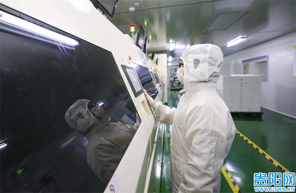 图集贵安液晶面板生产忙