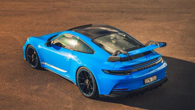 2021款保时捷911gt3公路赛车的手动魅力