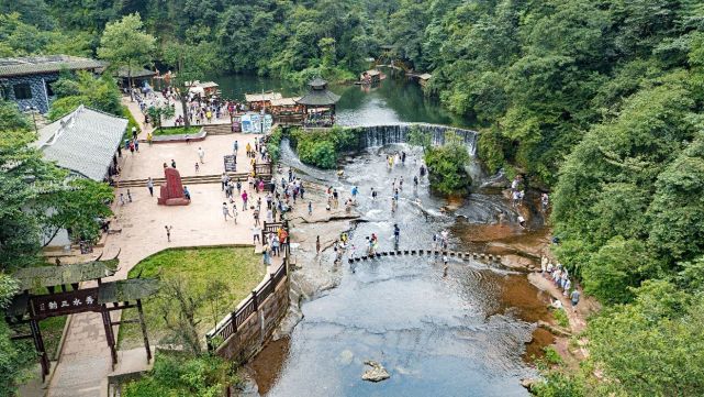 四川冬季旅遊景點推薦 邛崍天台山旅遊攻略 低音號免費語音導遊