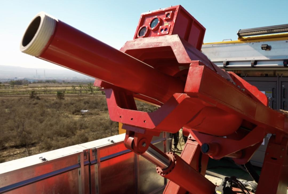 此次诞生的消防用电磁炮便是一个很好的例子,照这种趋势下去,如果未来