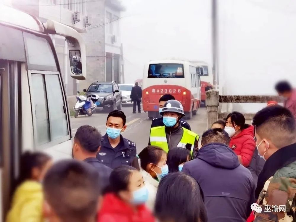 小城警事|处突寻鹿护校饲鹰 今天的警察有点"忙"