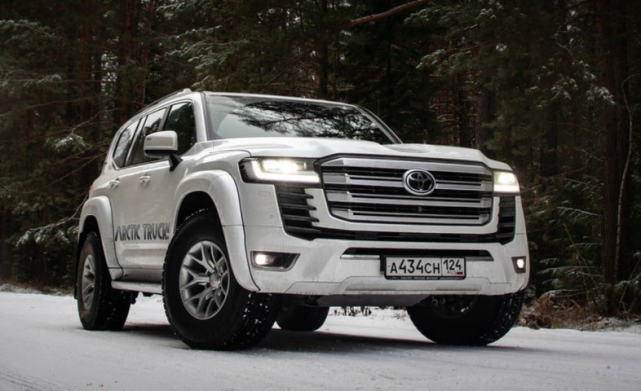 结实抗造,丰田陆巡发布北极卡车at35版本,宽大车身还能抗腐蚀