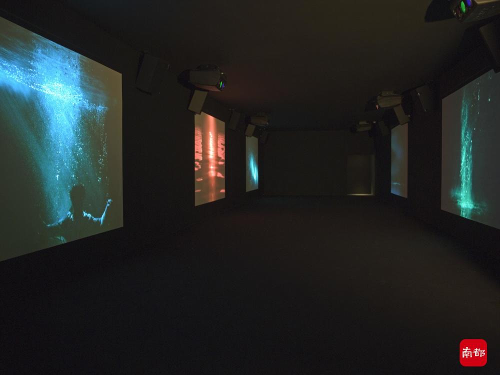 视频艺术先驱比尔·维奥拉作品《千禧年五天使》登陆上海_腾讯新闻