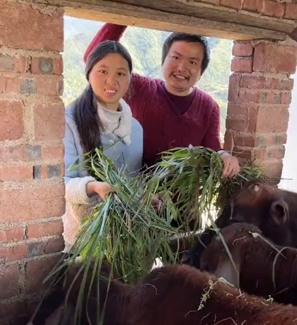 牛爱芳的小春花古装照,眉清目秀无龅牙,网友:被牛埋没的美人