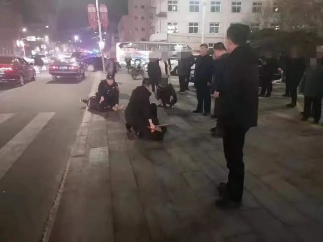 葫芦岛绥中民警下班途中徒手夺刀成功化解恶性案件发生!