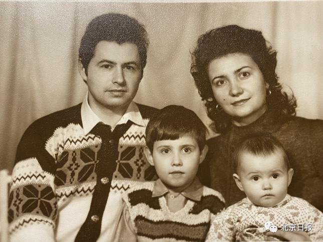 老人听的歌曲排行榜_扔掉安眠药!听音乐可改善老年人睡眠质量,4周以上效果最好(2)