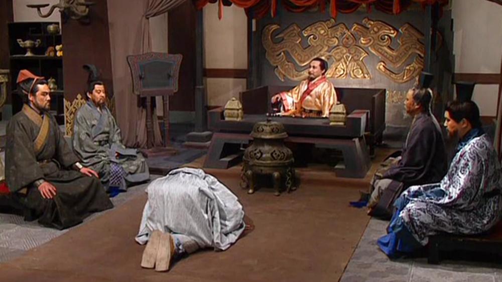 曹操病死即位的是曹丕而不是曹植呢?