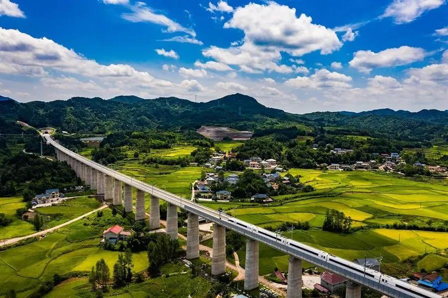 图说张吉怀高铁一路美景