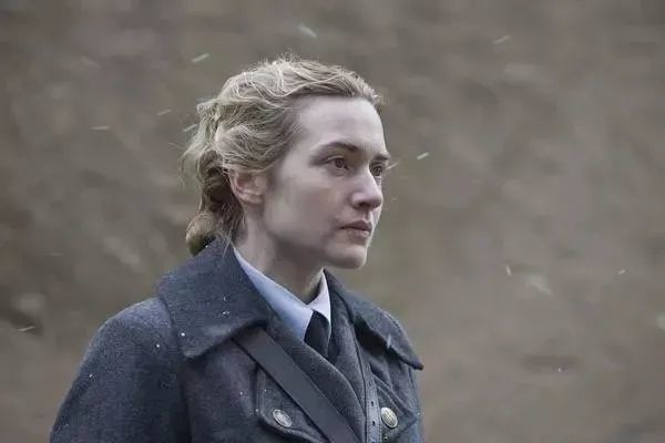 请把枪口抬高一寸|汉娜|魏斯曼|警察|犹太人