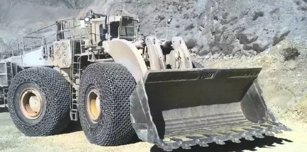 勒图尔勒l2350"在吉尼斯纪录里有这么一辆全球最大的装载机不看不知道