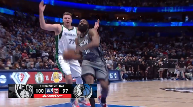 卢卡·东契奇 东契奇胖到236斤，独行侠遭受3连败，NBA名宿：他在场上像老牛拉破车