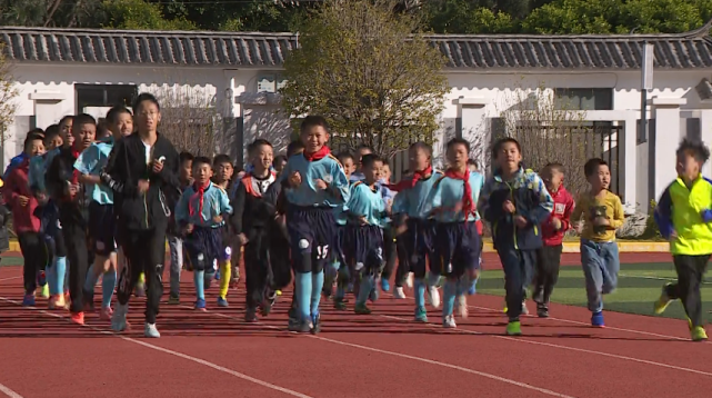 下关三小落实双减政策做优课后服务