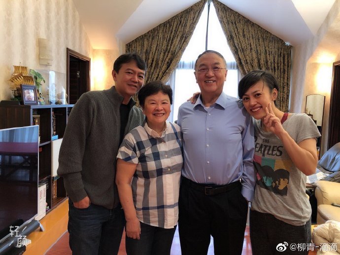 新的蛋糕,就这样被柳家人牢牢地握在手里.