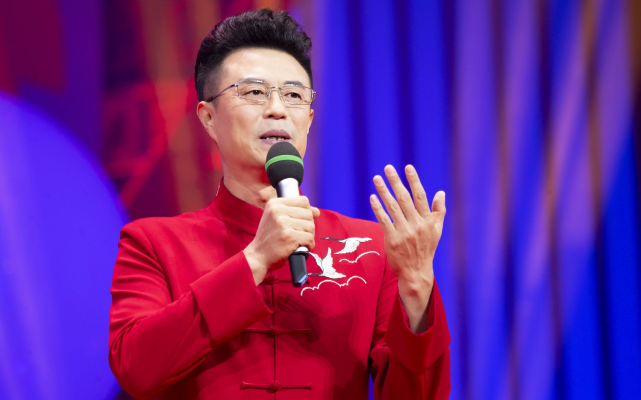 著名主持人白燕升:照顾瘫痪妻子,2年后下地走路怀孕生子