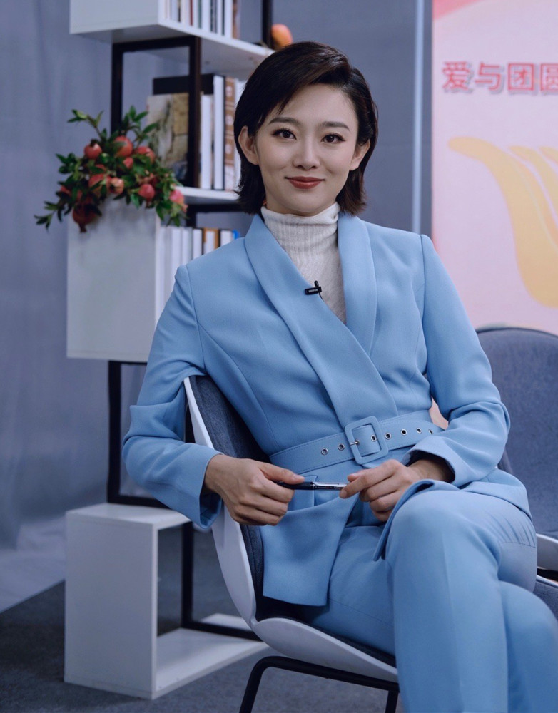 主持人大赛选手发展后续:邹韵被重用,李七月凭借《等着我》出圈插图9