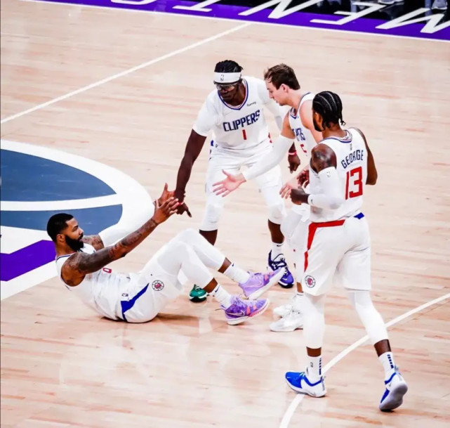 赛季2|快船2月表现不尽如人意 仍刷新多项队史纪录