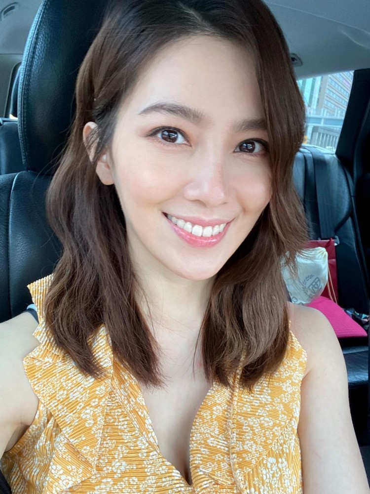 许蓝方原本是一名网红,因为小三这件事,她的形象大受打击,工作量也