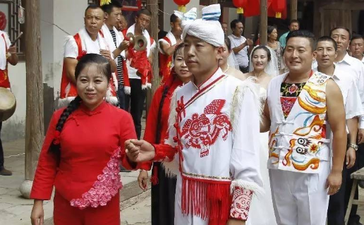 崔苗花费120万背负外债40万只为完成明星梦如今过得怎么样