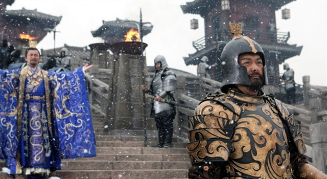 曹操迎回汉献帝后,汉献帝为了表彰曹操,就封曹操为武平侯将,在曹操被