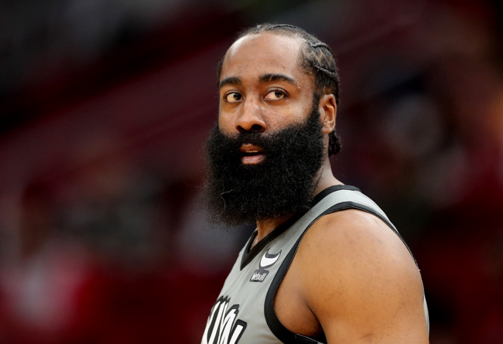 4中25分,离谱8个失误,杜兰特不在就成卧底,助攻老东家7连胜