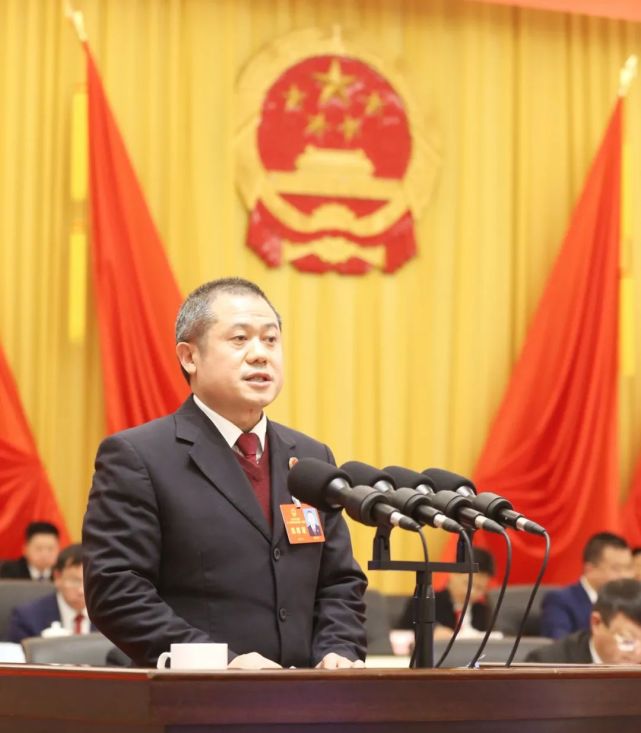 聚焦两会丨巴州区人民检察院党组书记,代理检察长张家洪作五年检察