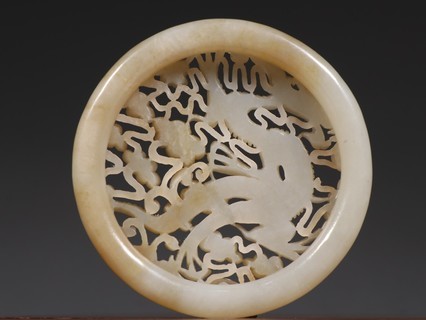 清代和田玉籽料云龙纹瓦子