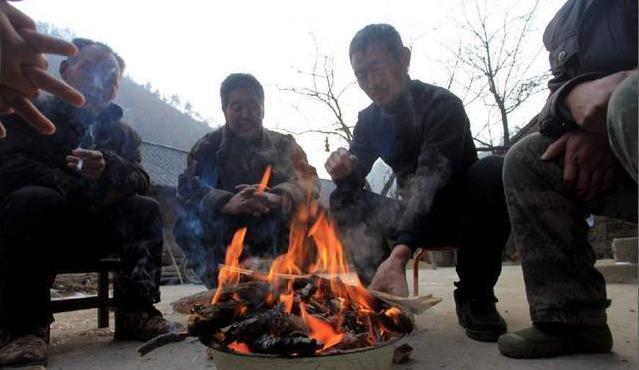 古代皇帝没有空调冬天怎么取暖方法很多但有一种却让人很尴尬