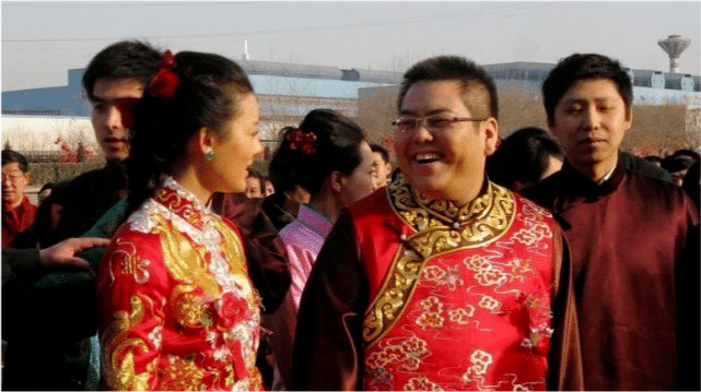 认识了另一位明星车媛媛,这个女孩曾经出演了《黄金大劫案》的女主角