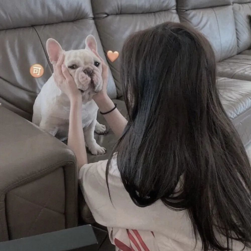 女生不露脸背影头像