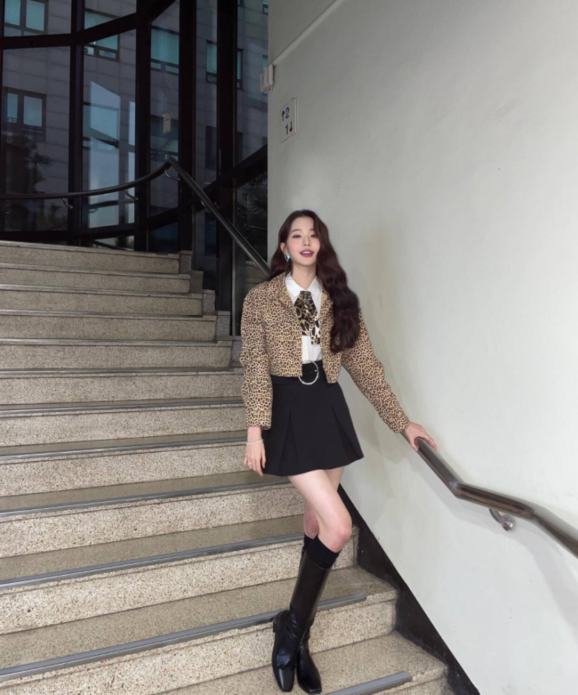 韩国女星张员瑛自曝修图原因腿太长了网友直言分我一点