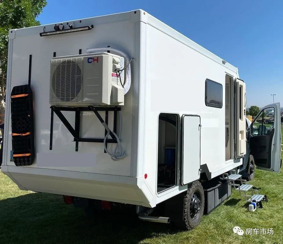 自己想改装房车,先看这台3.5升v6越野箱货怎么做的,样样齐全