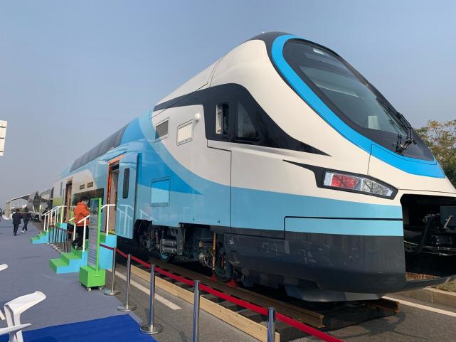 这款国产双层动车组将在奥地利德国等五个国家运行