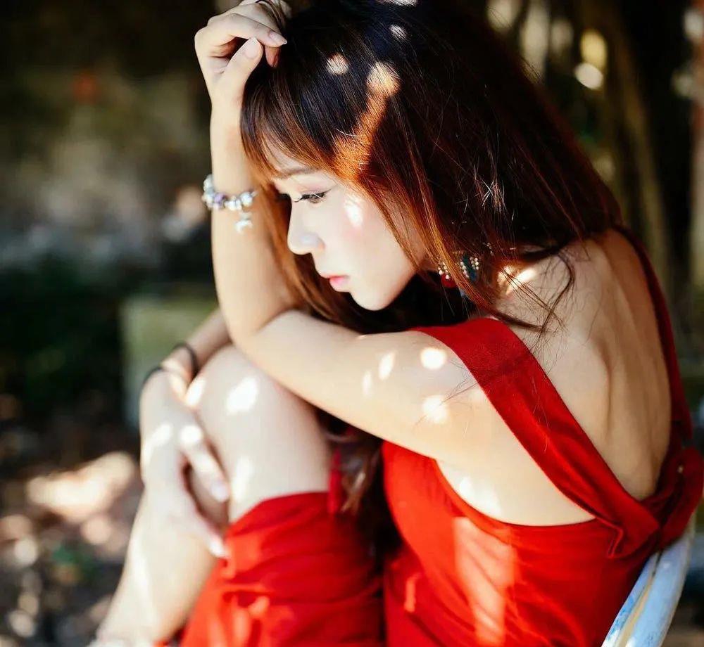 文艺范:自学成才的蔡少槐 用摄影作品展现更完美的中国女性形象