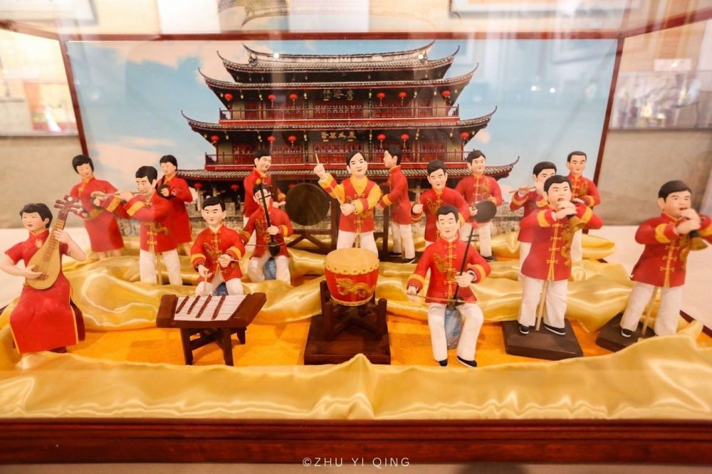 广东潮州传承百年的非遗文化泥块也能变艺术品年轻人喜欢吗