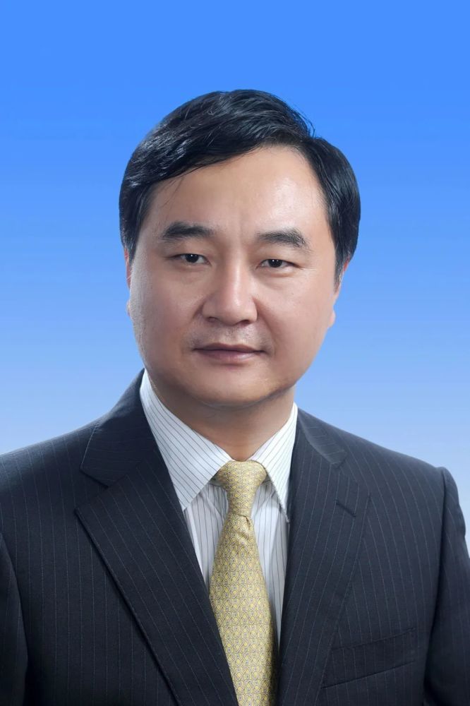 刘富国,男,汉族,1975年10月出生,大学,工学学士,中共党员,现任荆门