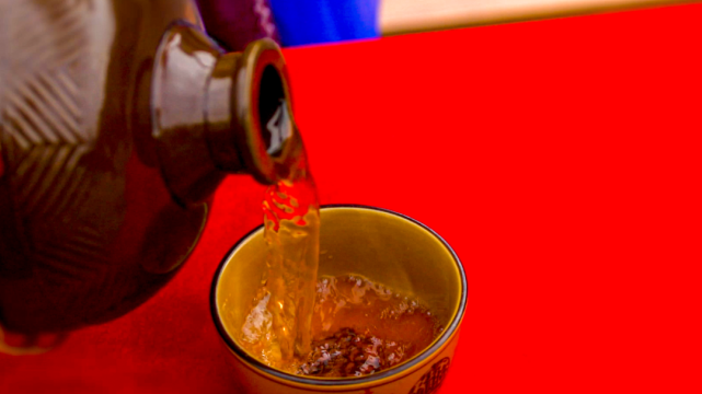 畲族不仅有鲜明的民族特色还有沿袭千年的红曲酒酿造技艺