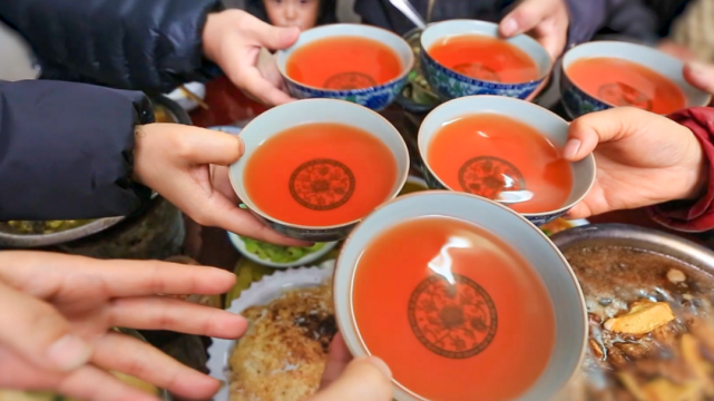 畲族不仅有鲜明的民族特色还有沿袭千年的红曲酒酿造技艺