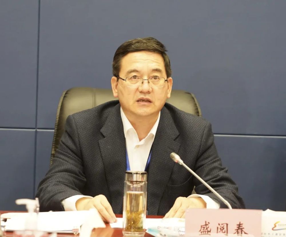 盛阅春保持战时状态坚持连续作战跑赢时间争取主动实现转折