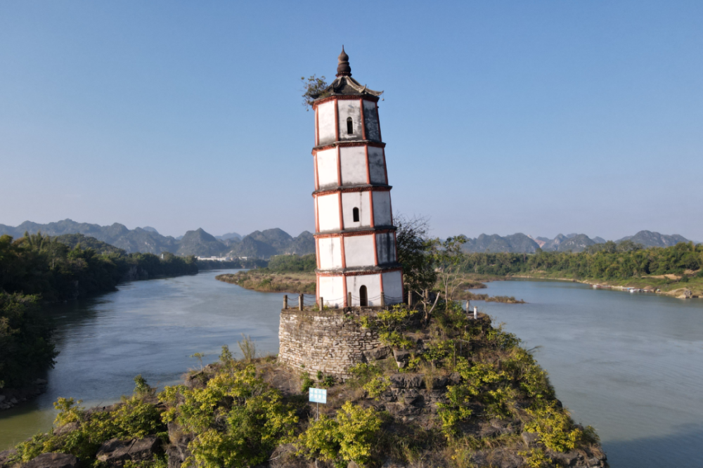 你知道吗,崇左这座斜塔已经400周岁了!_腾讯新闻