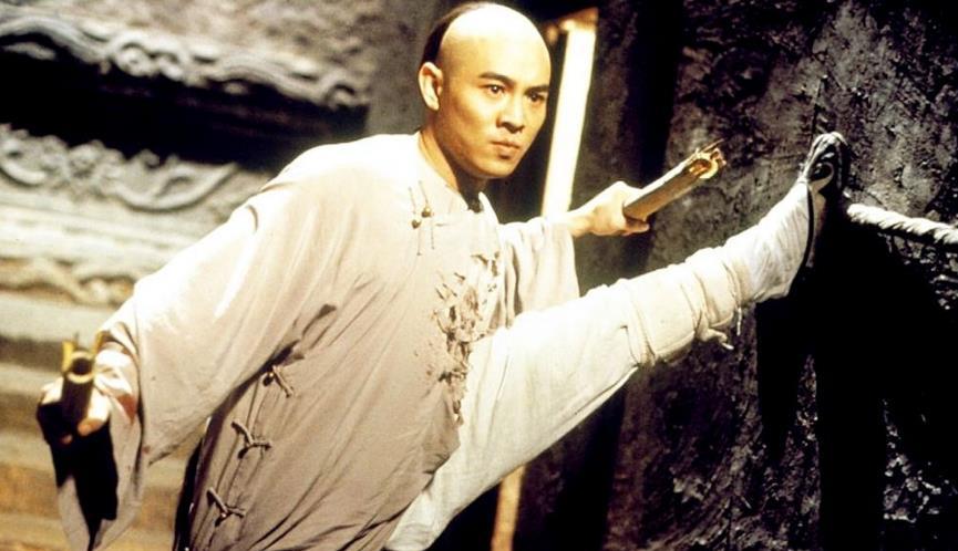 大侠黄飞鸿备受后世赞誉的一个重要原因,电影里没这个情节