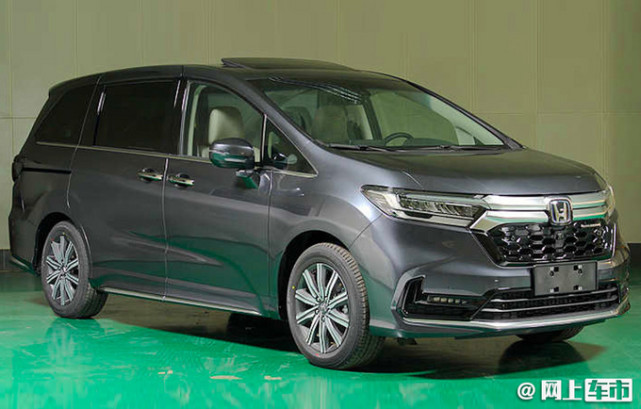 当然了,相信大家对市面上的4座mpv也都了解,它们的价格普遍都会偏高