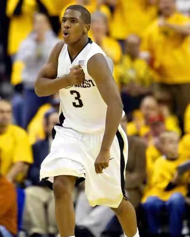 眼中只有胜利,"从不畏惧"喜欢重拳出击的历史级控卫克里斯保罗