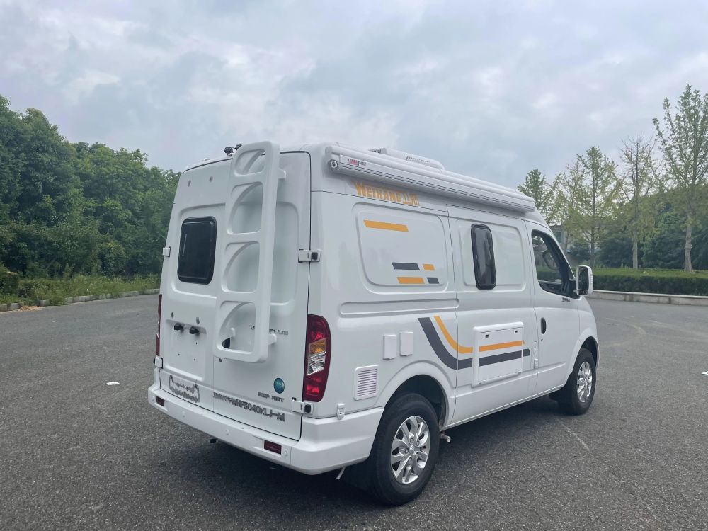 适合两人精致出行,无中门的b型房车,卫航v500房车_腾讯新闻