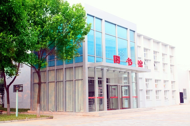 荆州学院图书馆图片