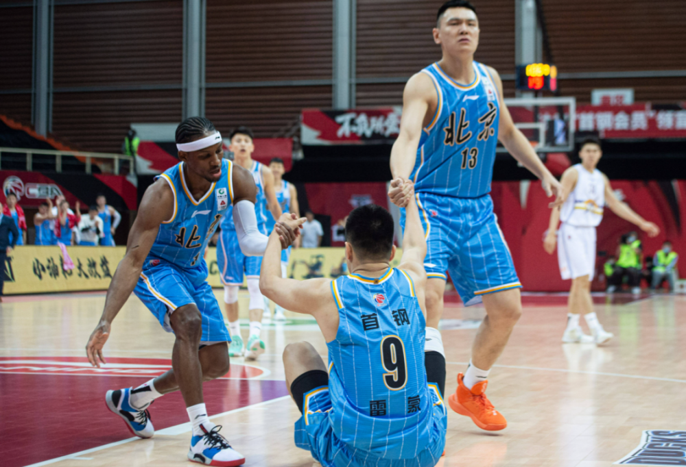 吉布森 CBA两消息：吉布森下周回归北京夺冠再添帮手、哈达迪结束隔离状态不佳