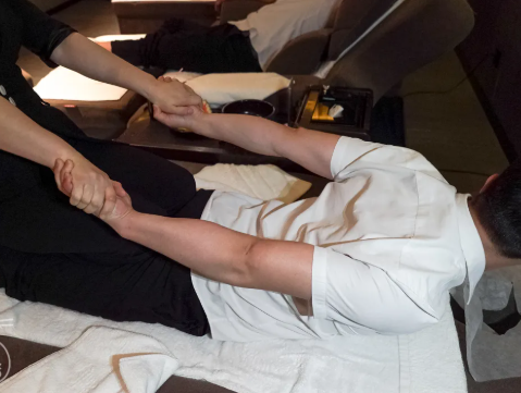 湖口很多人超会享受,按摩 足疗 修脚/采耳!赶紧来体验_腾讯新闻