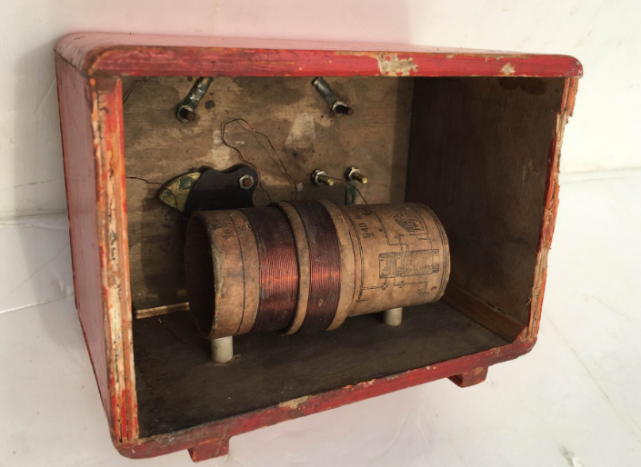 淄博人你玩过矿石收音机吗